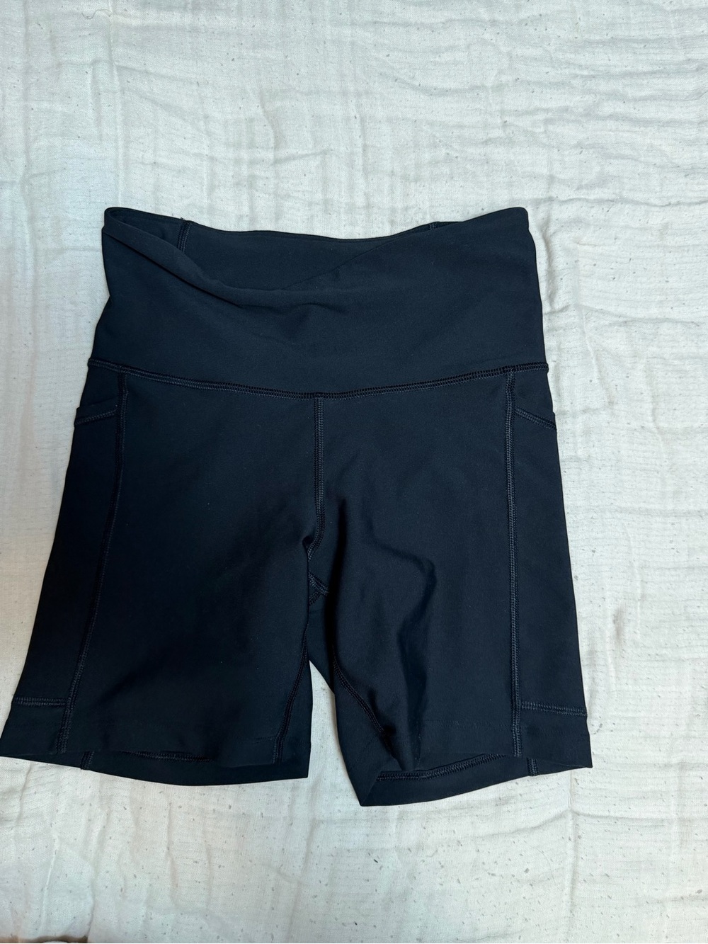 Old Navy Black High-Rise Bike Shorts with Side Pockets